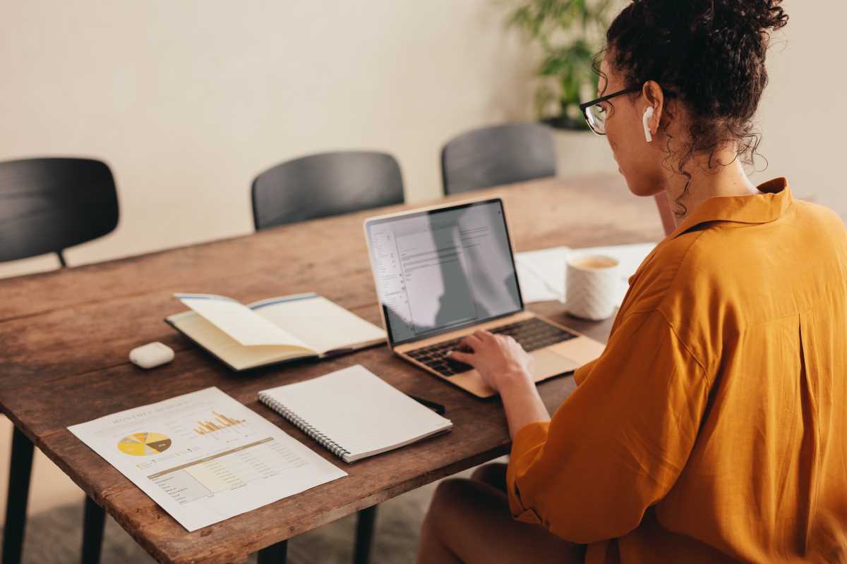 5 Flexible Side Gigs That Pay Weekly and Fit Around Unpredictable Class Schedules