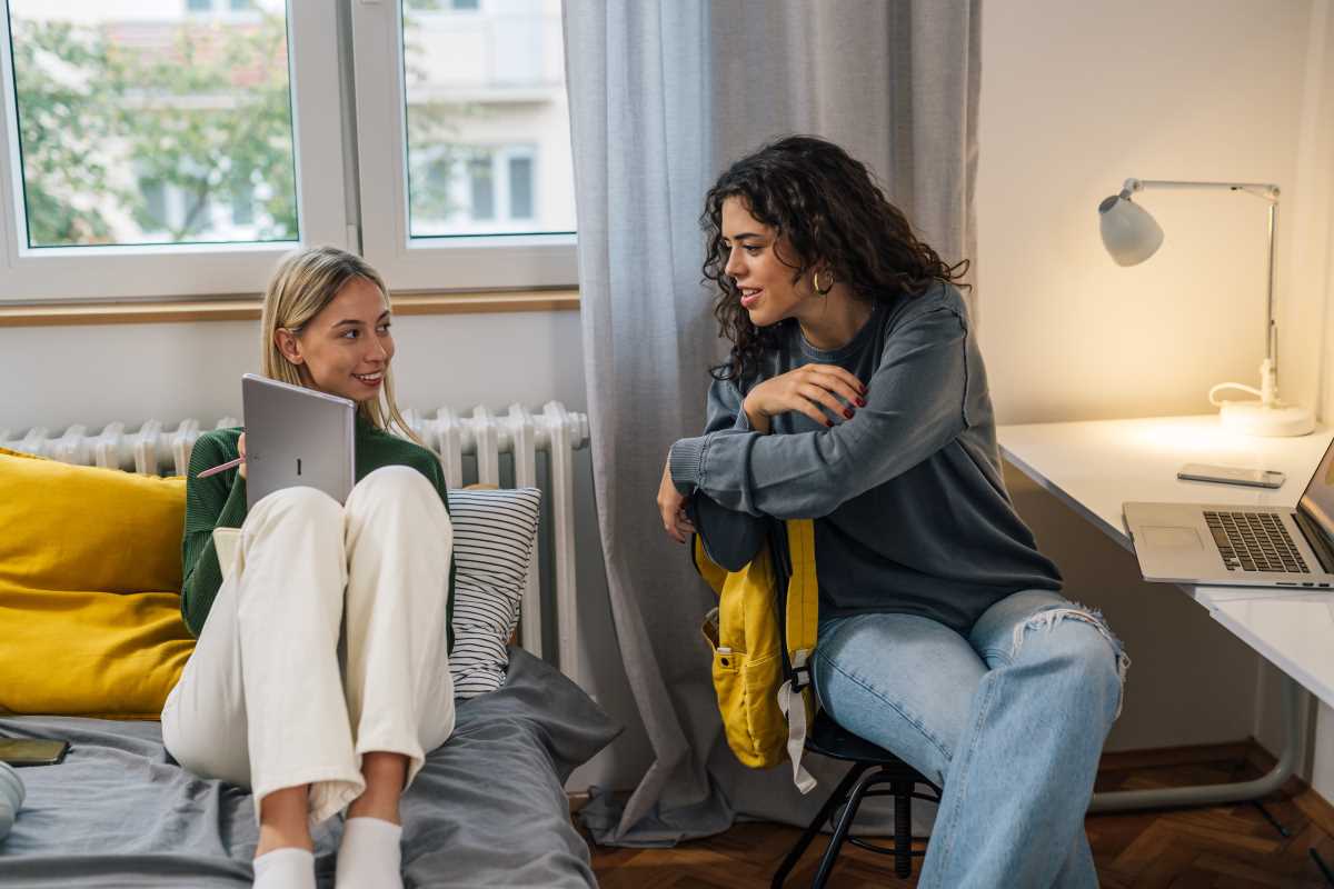 The Best Strategies for Navigating Roommate Disagreements Over Shared Spaces