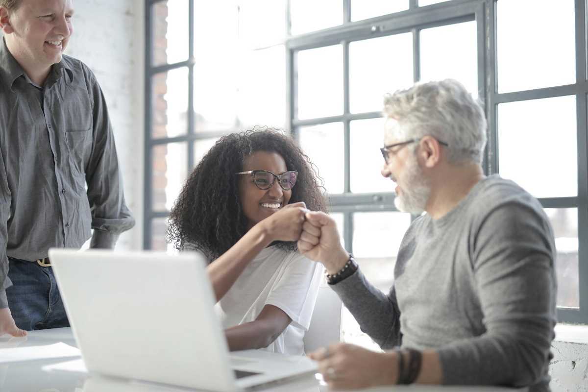 Learn the Secrets of Forging Lasting Connections to Thrive Socially and Professionally